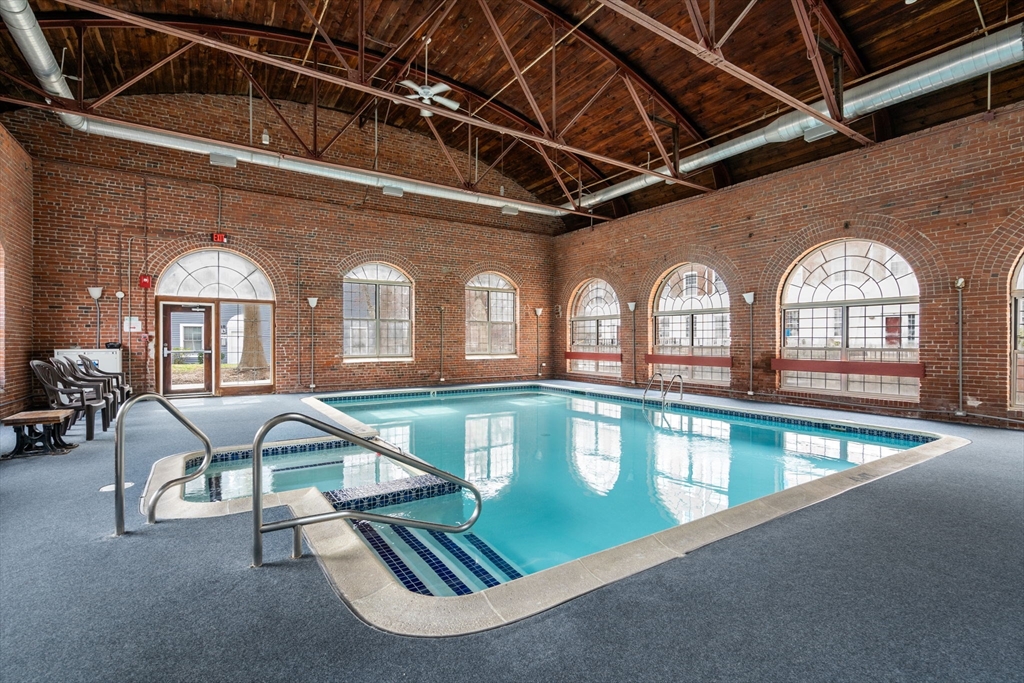 112 Milton St # 233