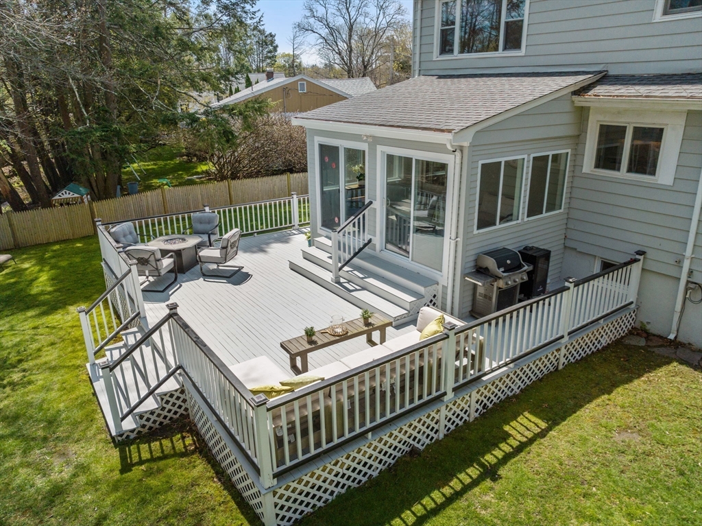 90 Olde Field Rd