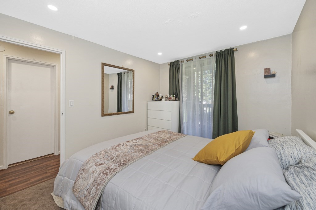 144 Kenrick St # 12