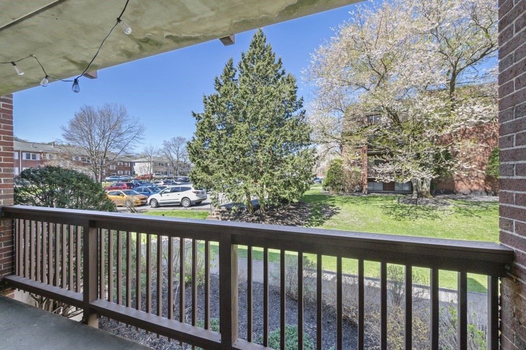 144 Kenrick St # 12