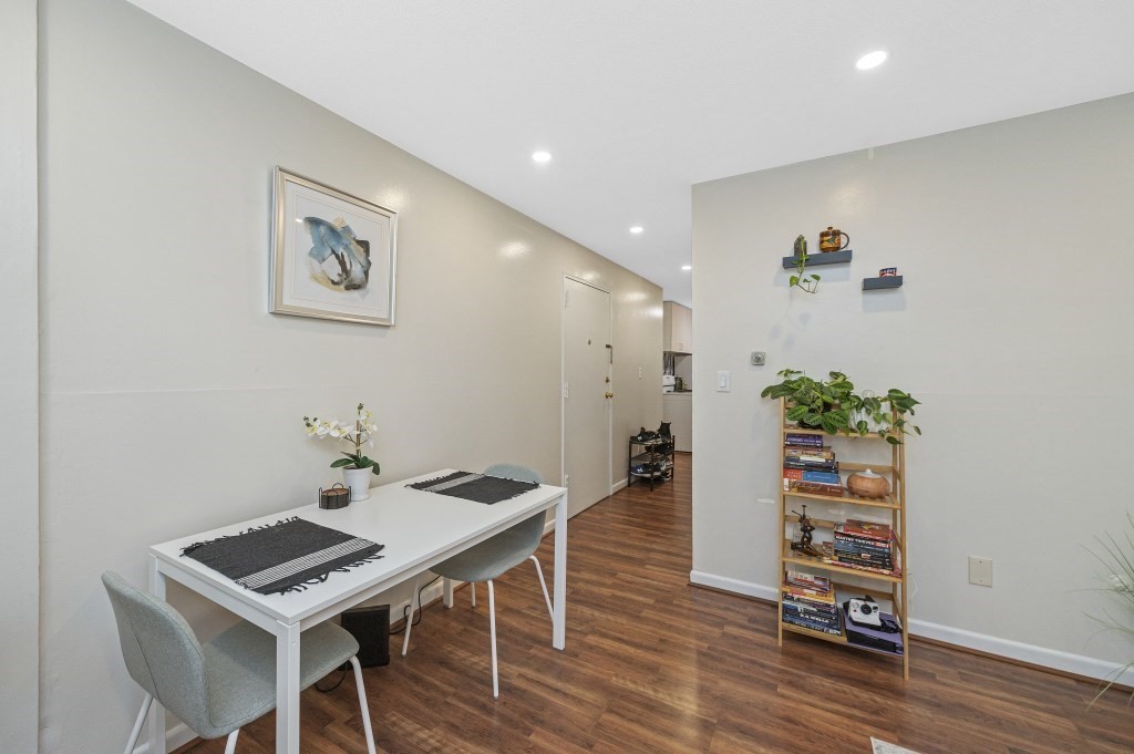 144 Kenrick St # 12