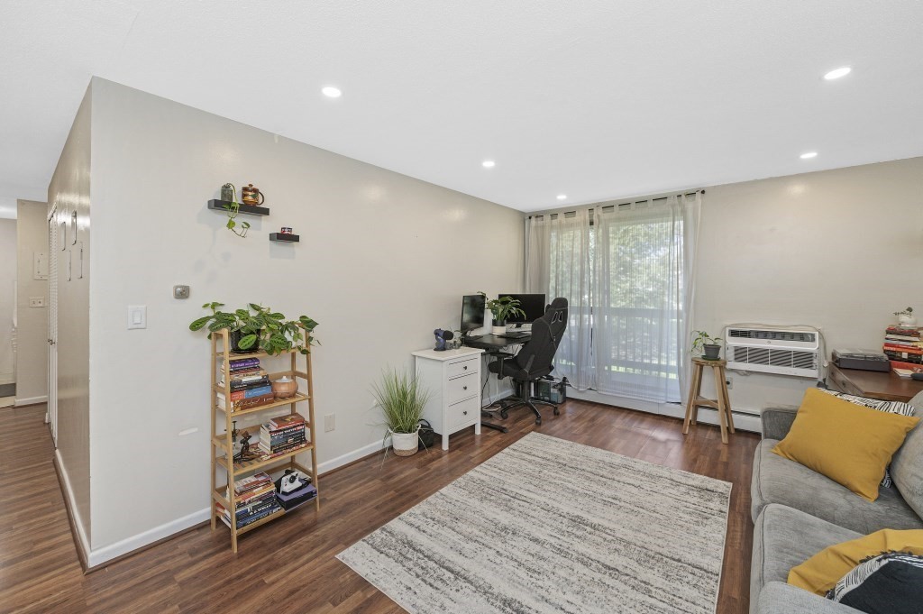 144 Kenrick St # 12