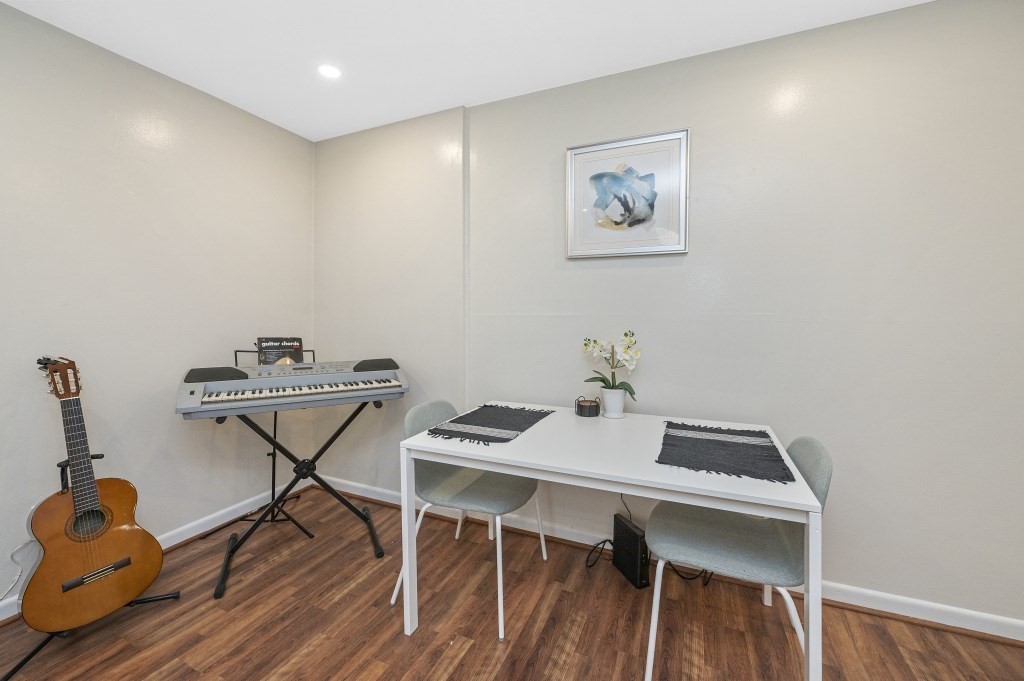 144 Kenrick St # 12