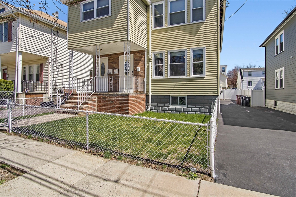 24 Englewood Ave # 24A
