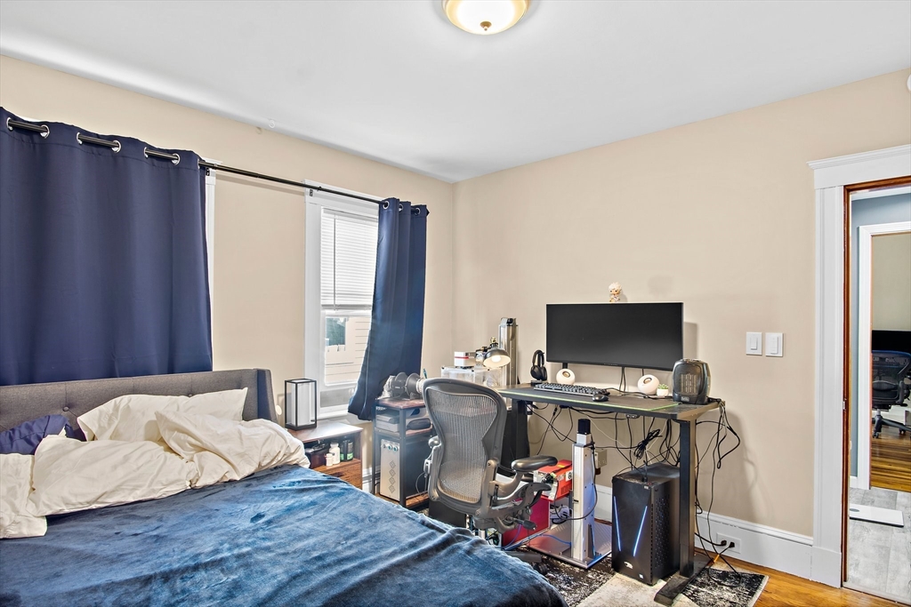 24 Englewood Ave # 24A