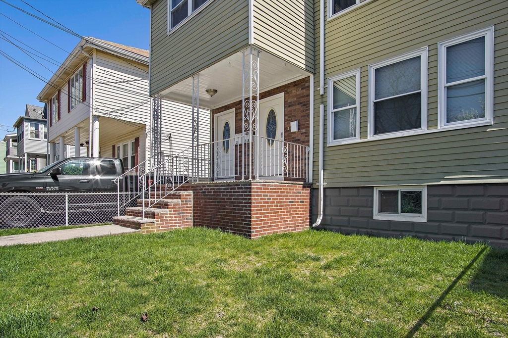 24 Englewood Ave # 24A