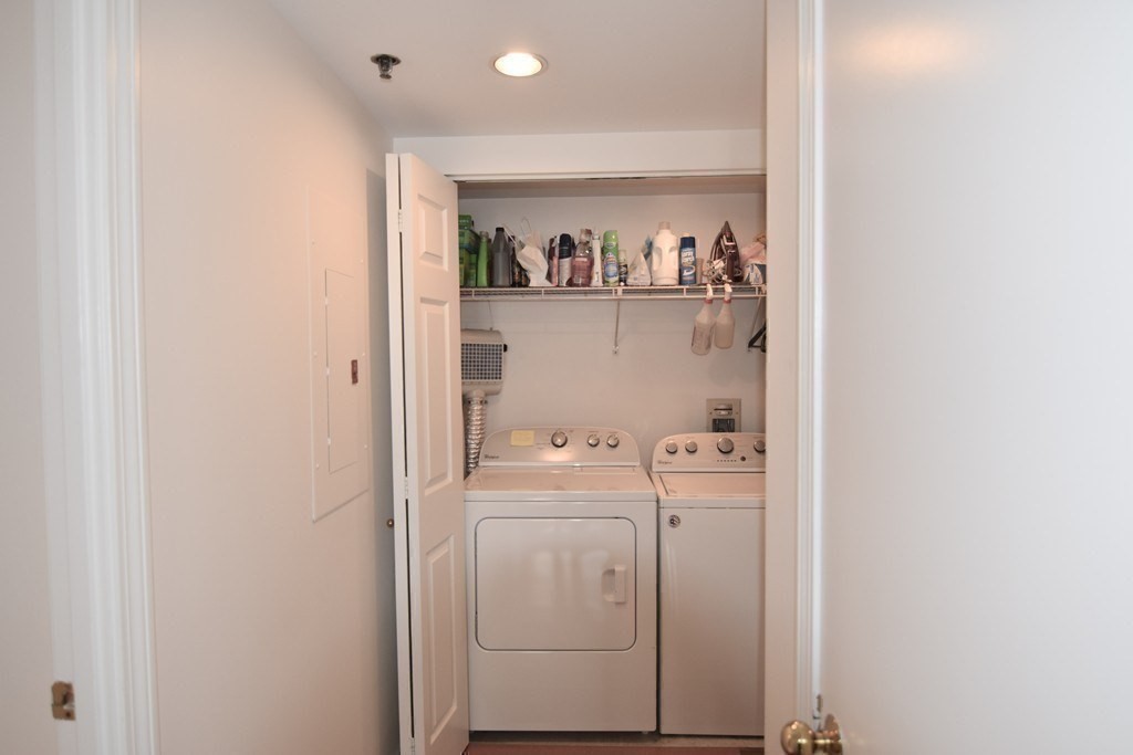 193 Oak Street # 505