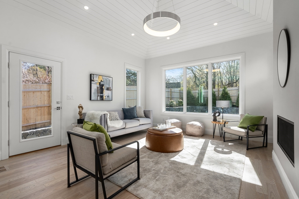 935 Walnut Street # 935