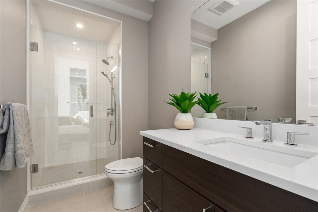 935 Walnut Street # 935