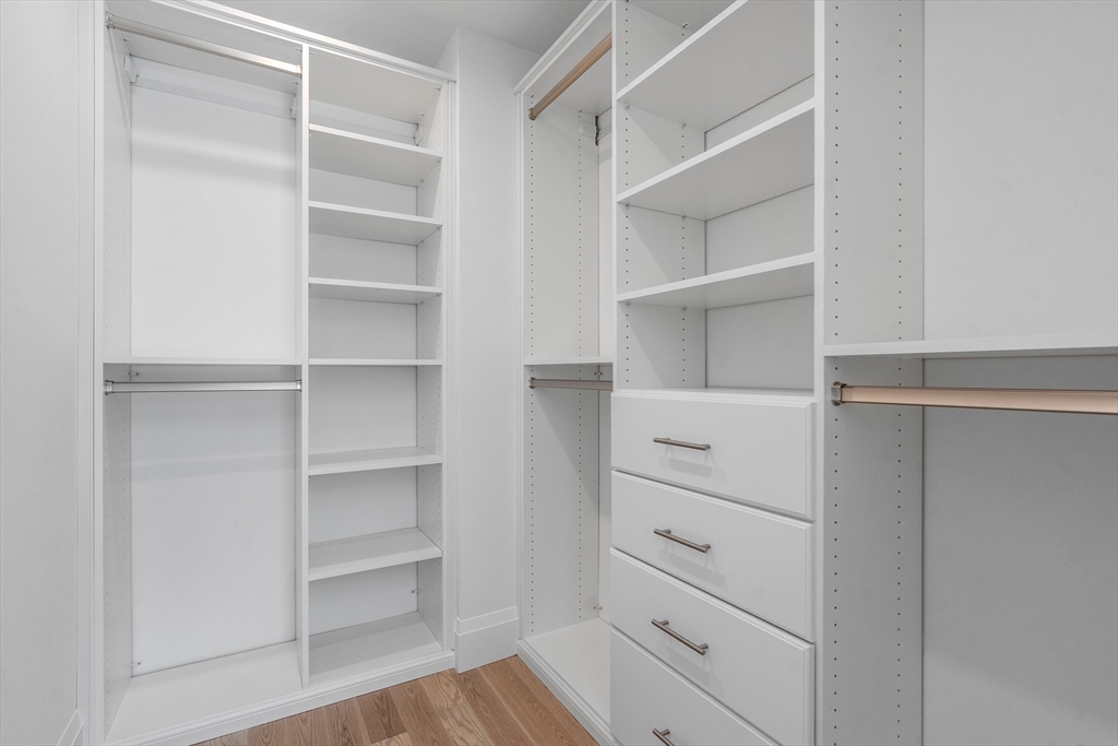 935 Walnut Street # 935