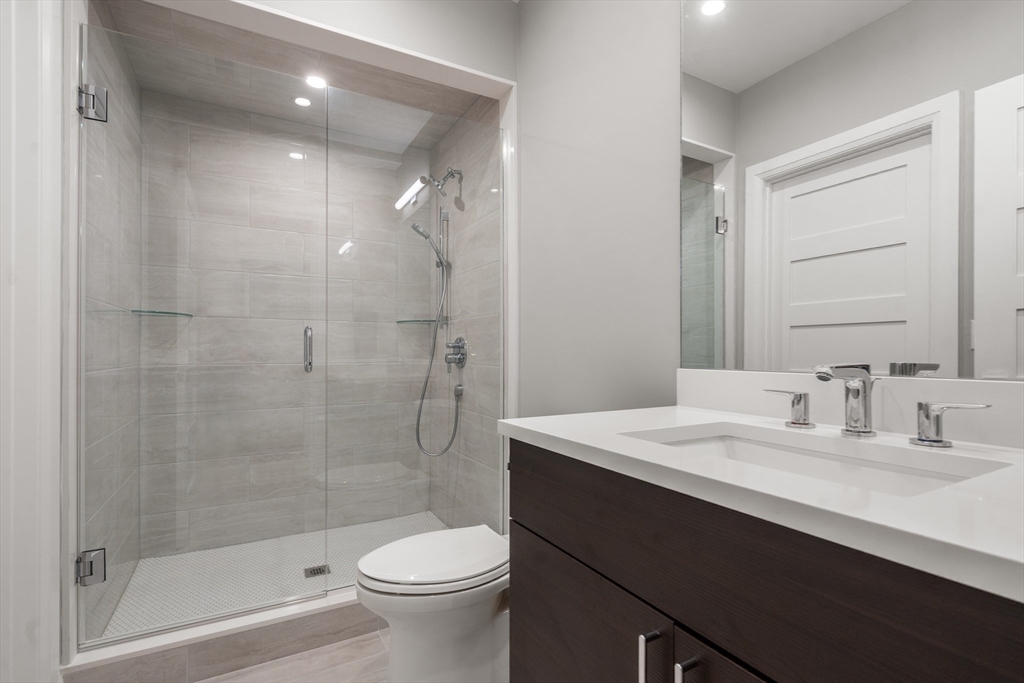 935 Walnut Street # 935