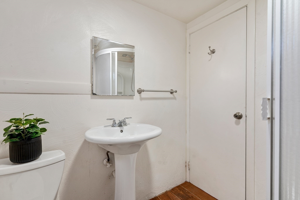 31 Roosevelt Rd