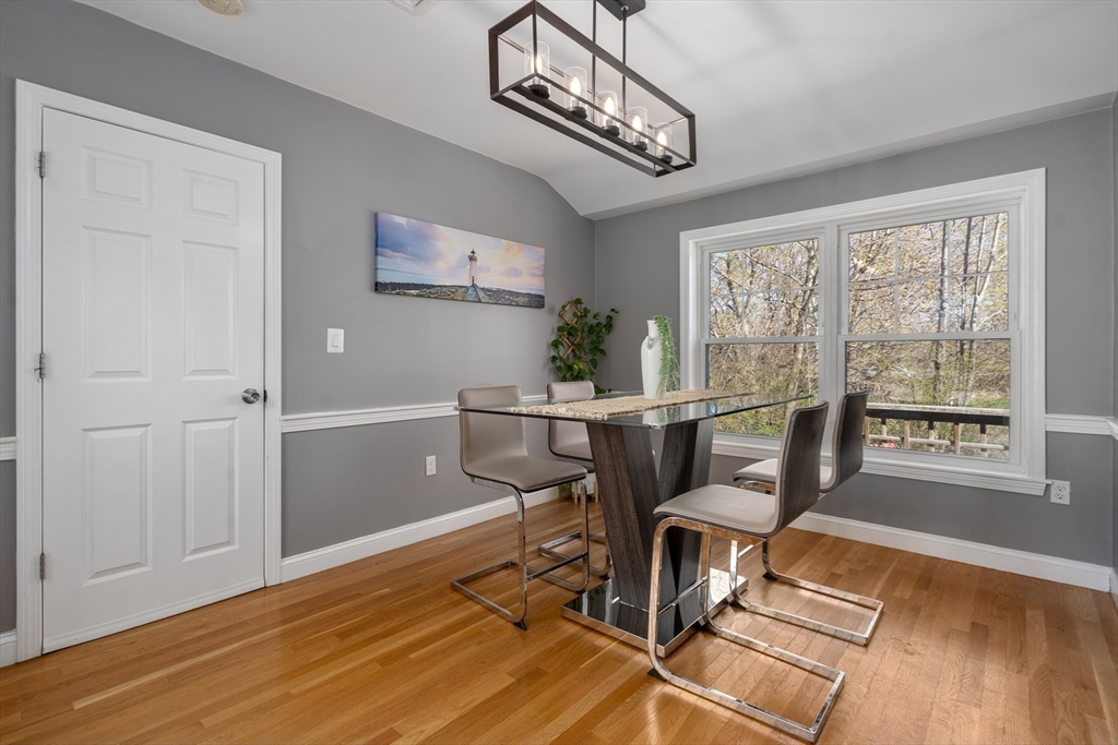 31 Roosevelt Rd
