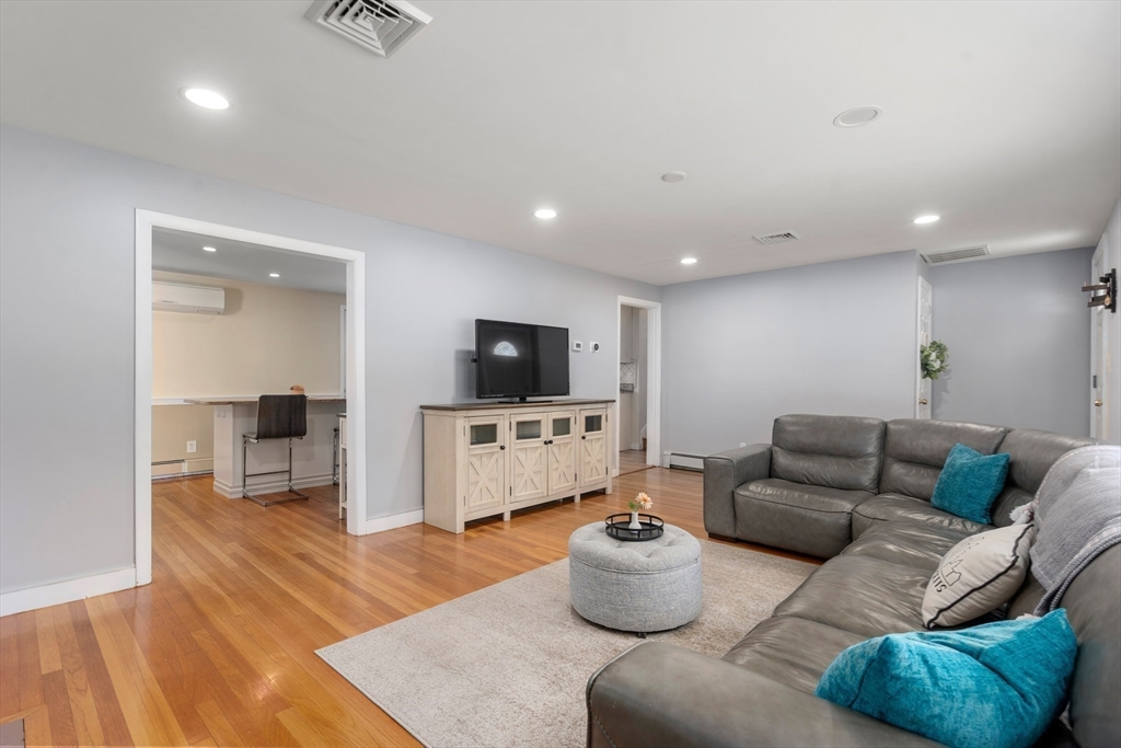 31 Roosevelt Rd