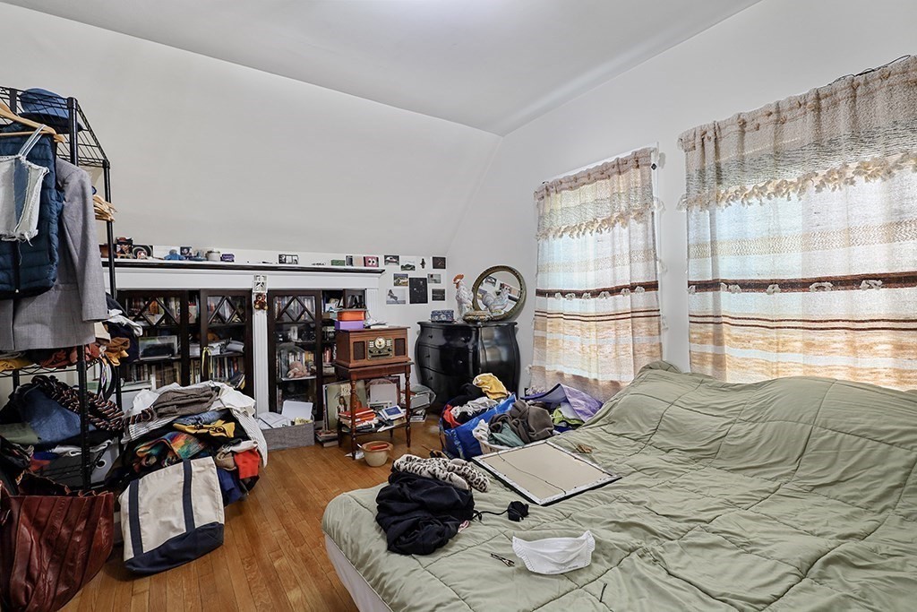 74 Elmira St