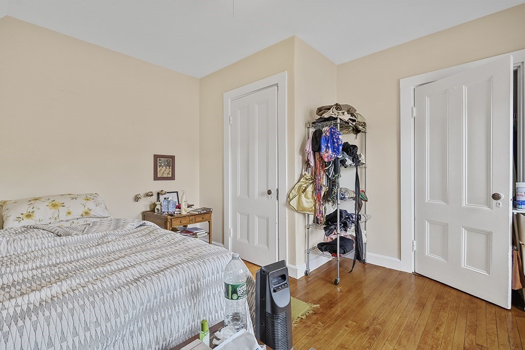 74 Elmira St