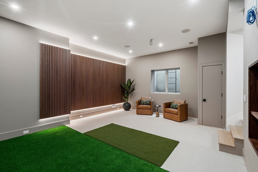 104 Beethoven Avenue