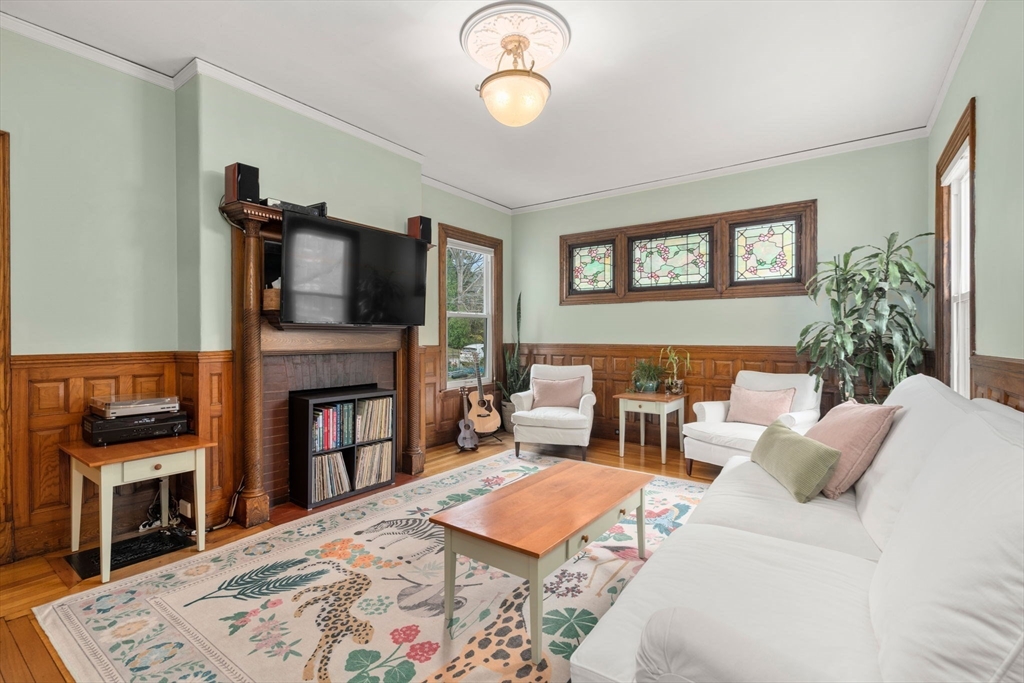 169 Hunnewell Ave # 3 Unit: 1 + 3