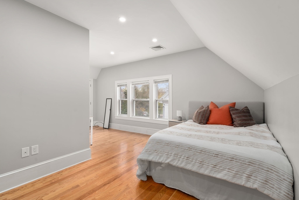 169 Hunnewell Ave # 3 Unit: 1 + 3