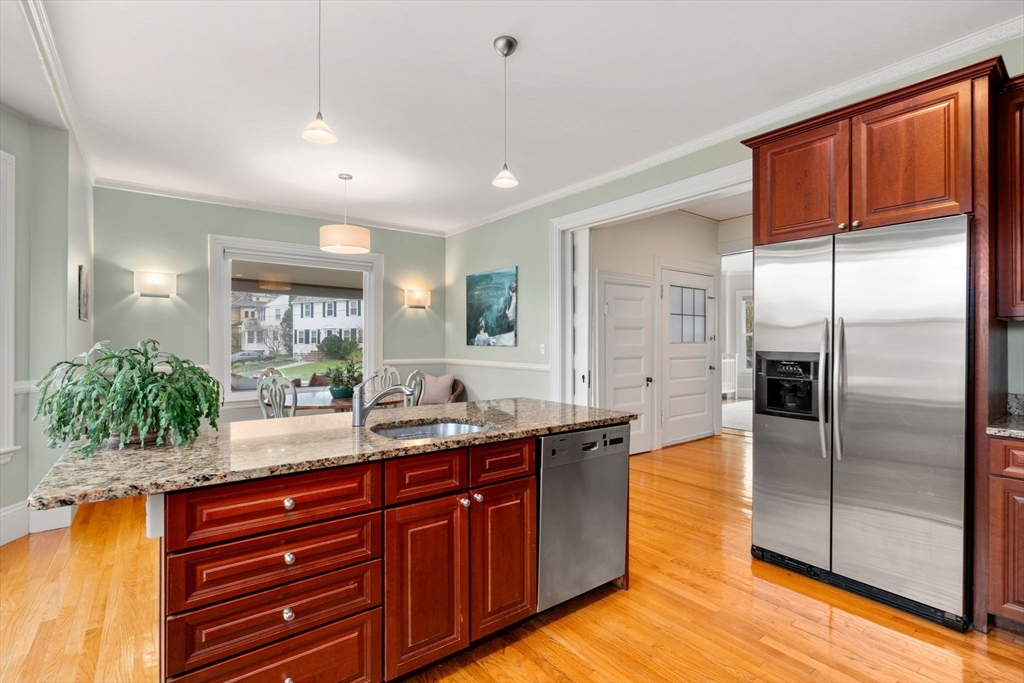 169 Hunnewell Ave # 3 Unit: 1 + 3