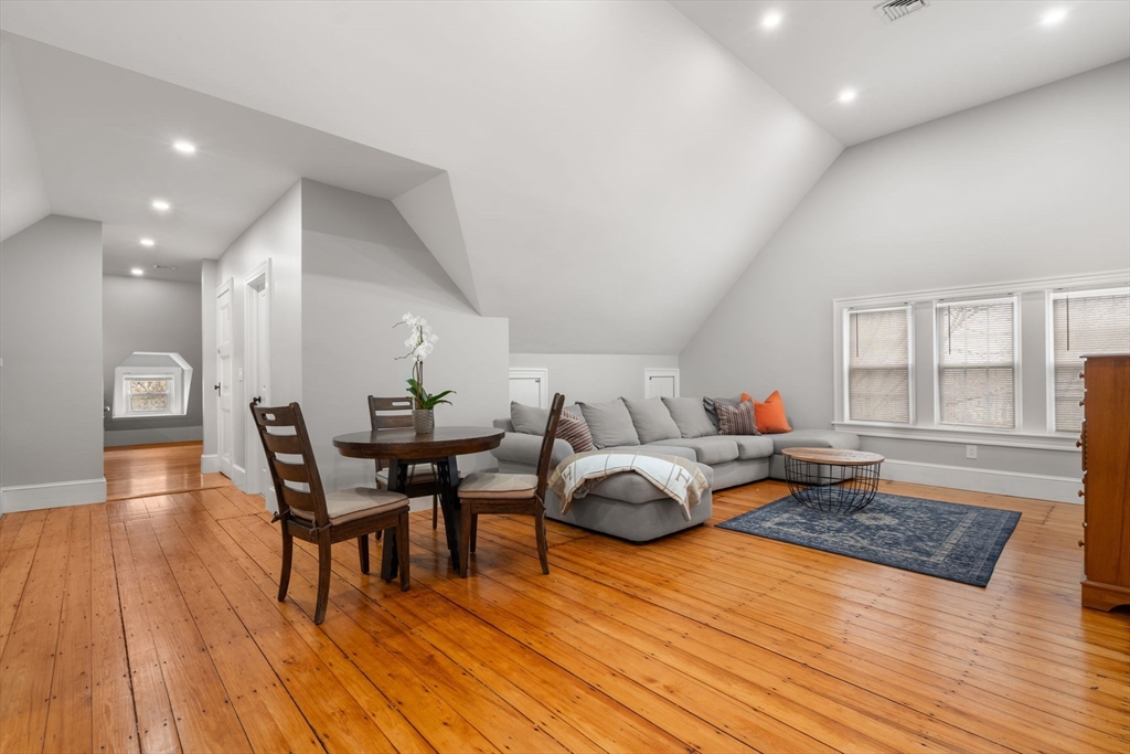 169 Hunnewell Ave # 3 Unit: 1 + 3