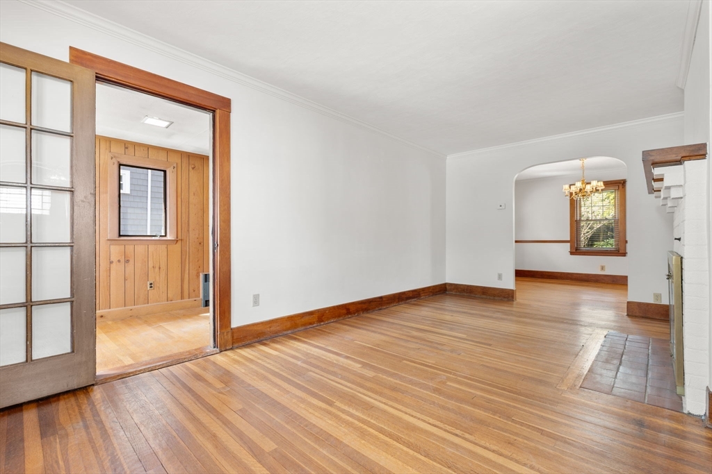 68 Willowdean Avenue