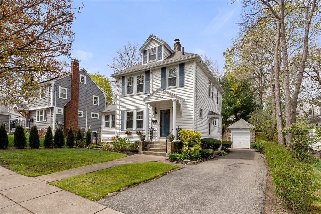 68 Willowdean Avenue