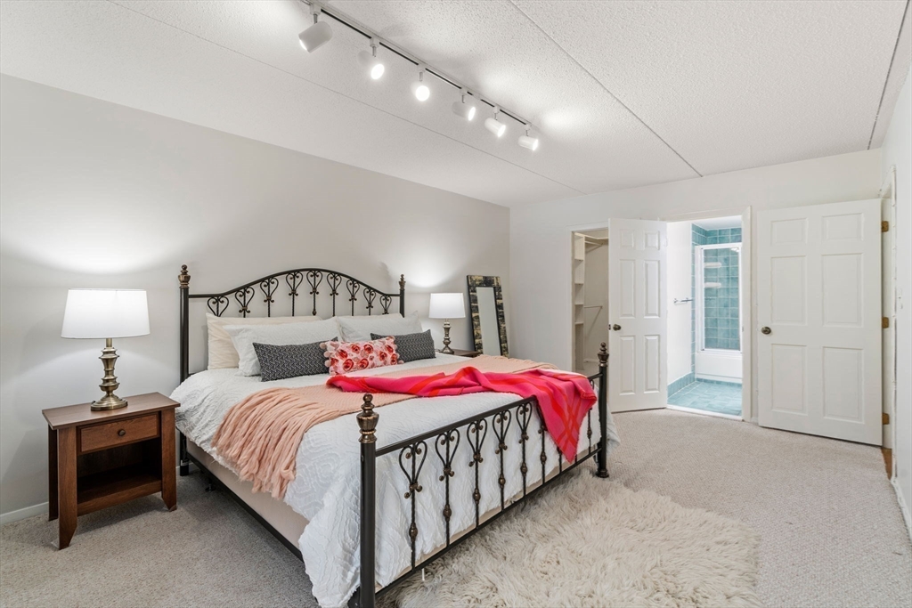 50-56 Broadlawn Park # 104