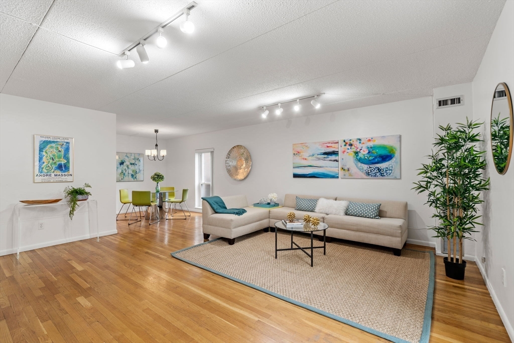 50-56 Broadlawn Park # 104