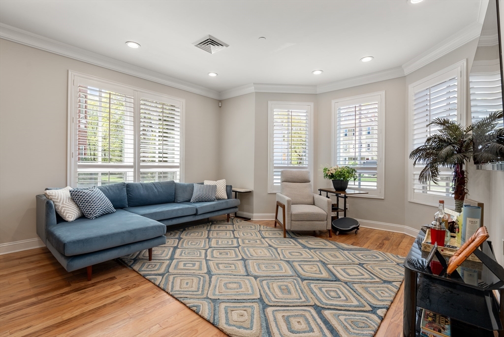 629 Hammond Street # W100