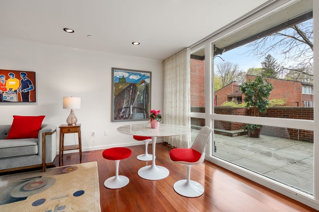 241 Perkins St # C105