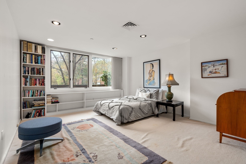 241 Perkins St # C105