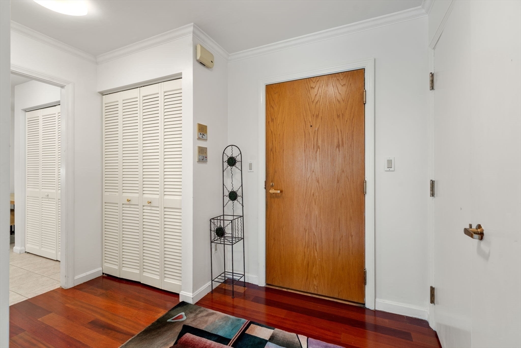 241 Perkins St # C105