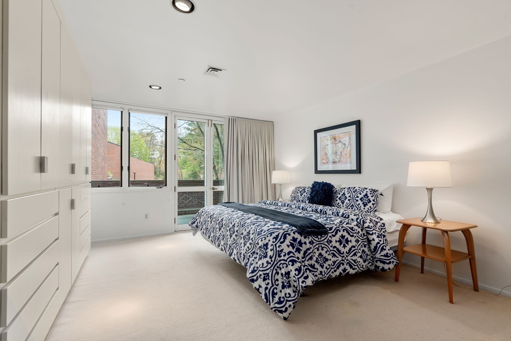 241 Perkins St # C105