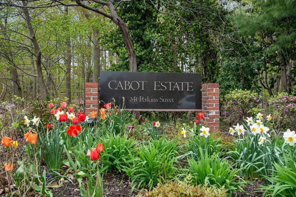 241 Perkins St # C105