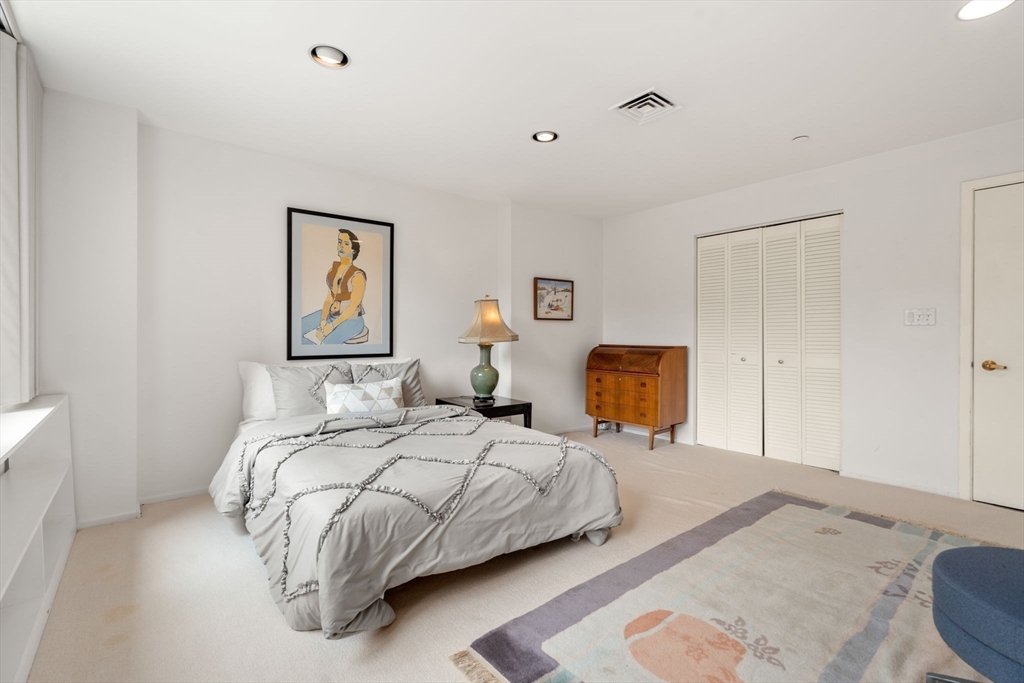 241 Perkins St # C105