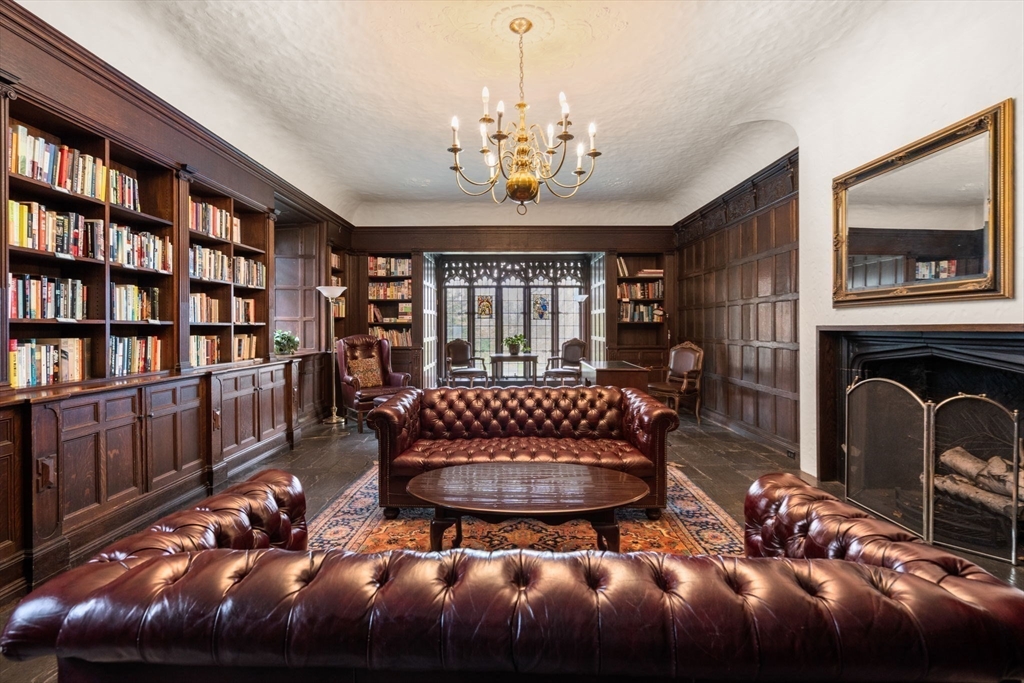 241 Perkins St # C105