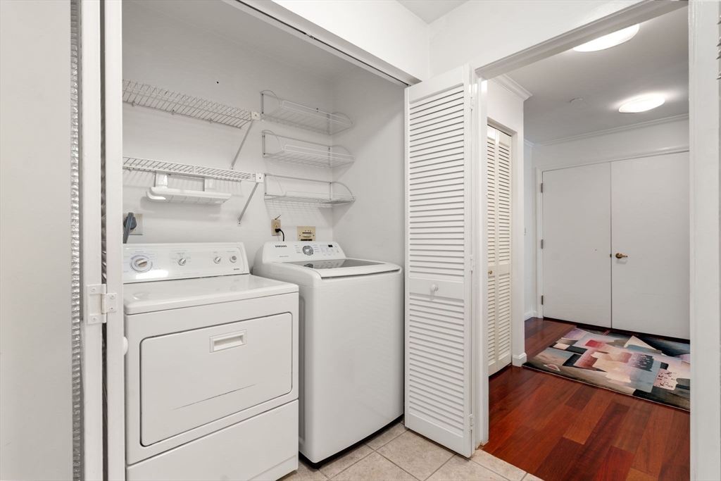 241 Perkins St # C105