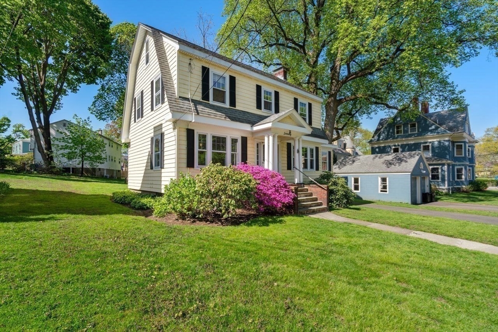 70 Vernon St
