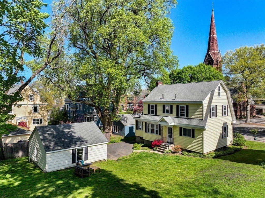 70 Vernon St