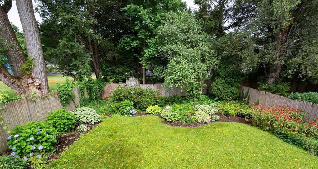 115 Beethoven Avenue