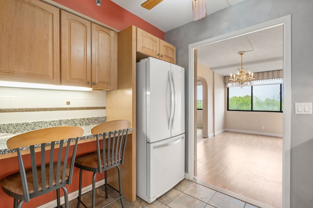 250 Hammond Pond Pkwy # 1011S