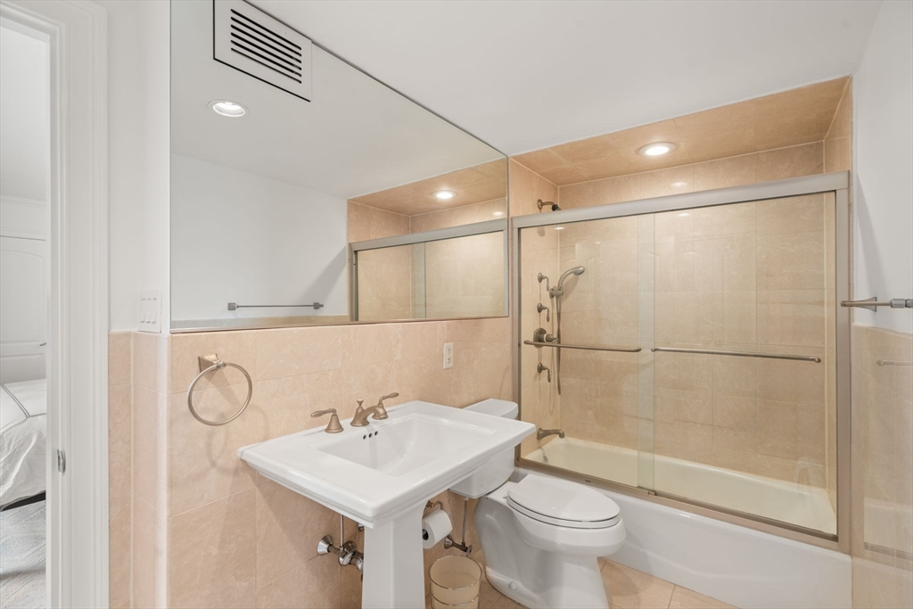 50 Longwood Ave # 214