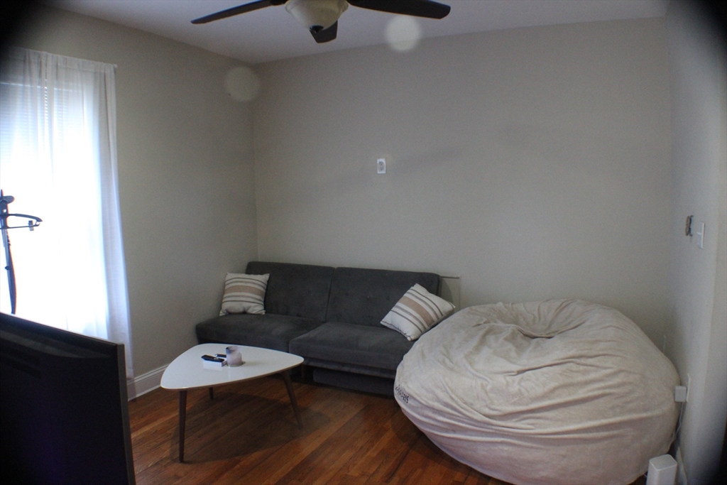 6 Davis St # 1