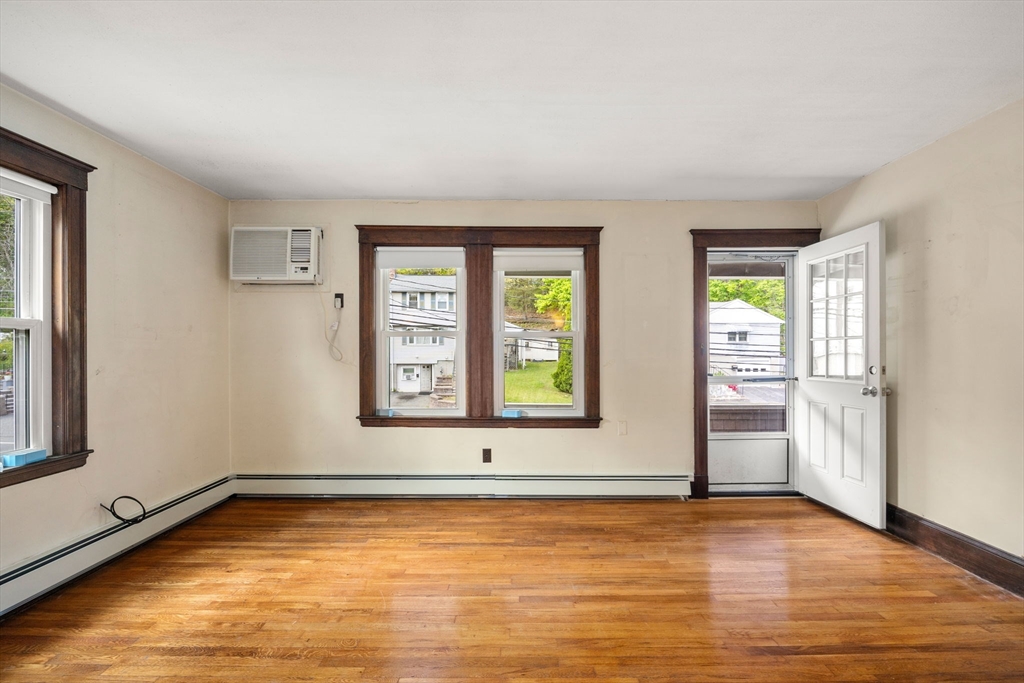 208-210 Weston Street