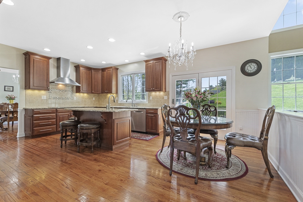 24 Valley View Dr