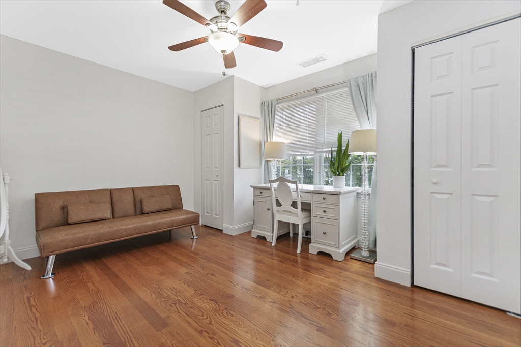 24 Valley View Dr