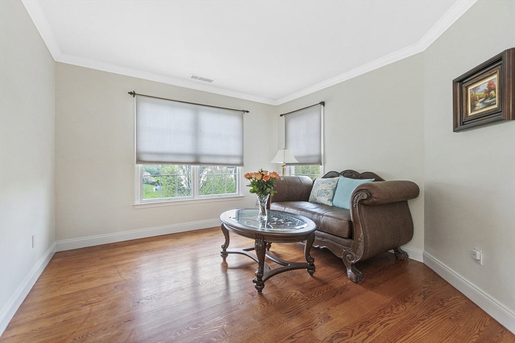 24 Valley View Dr
