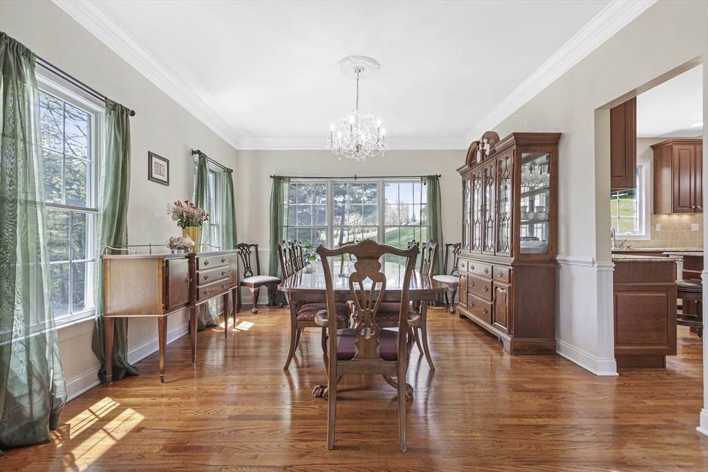24 Valley View Dr