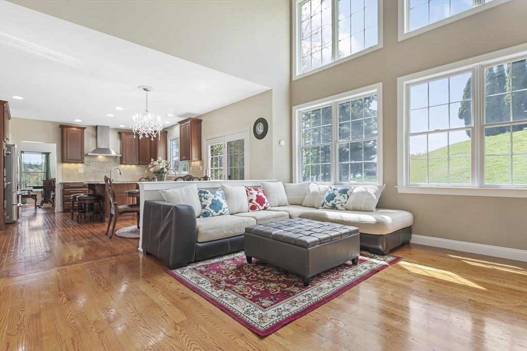24 Valley View Dr